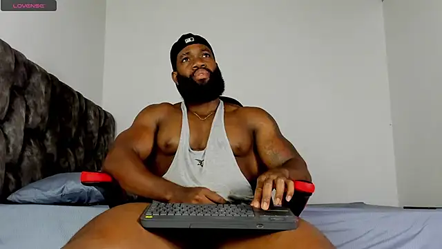 Snapshot of james_musclebbc chatting on 7, 5, 2026 james musclebbc online show from 7, 5, 2026