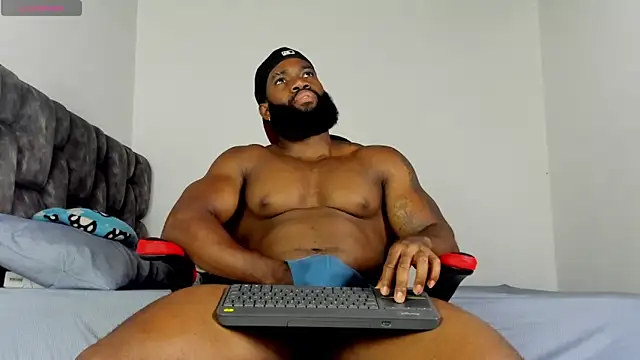 Snapshot of james_musclebbc chatting on 19, 5, 2026 james musclebbc online show from 19, 5, 2026