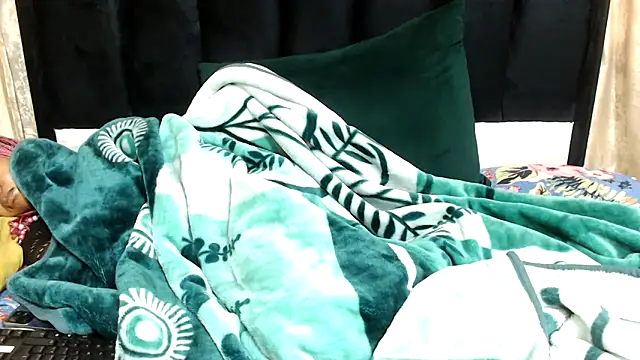 Hotsexyberry21 online show from 3, 11, 2025