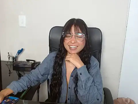AliceSmiith  online show from 29, 9, 2025