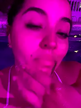 LoanaSantos online show from 23, 9, 2025