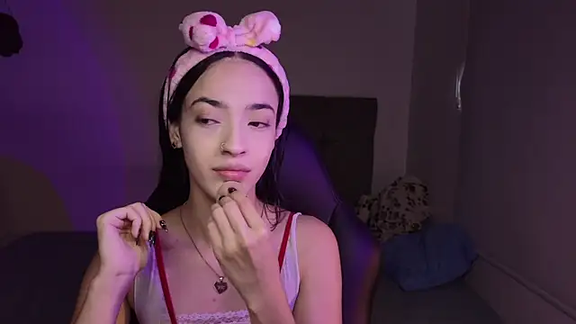 miIa bratz online show from 18, 7, 2026