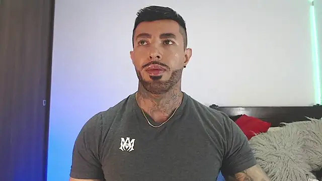 andrea de lucaa online show from 18, 4, 2026