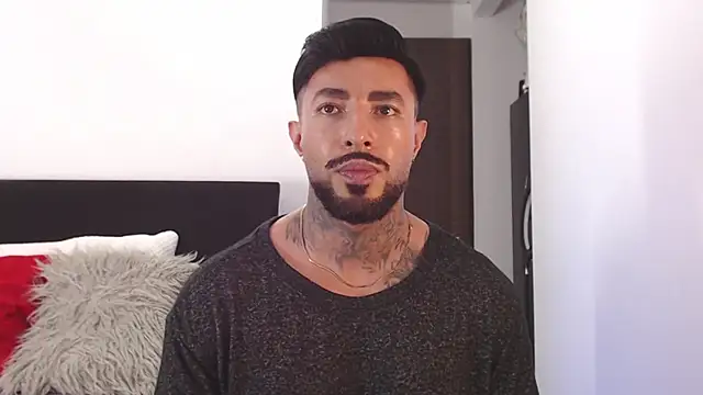 Snapshot of andrea_de_lucaa chatting on 11, 6, 2026 andrea de lucaa online show from 11, 6, 2026