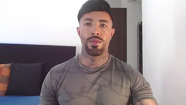 Snapshot of andrea_de_lucaa chatting on 21, 7, 2026 andrea de lucaa online show from 21, 7, 2026