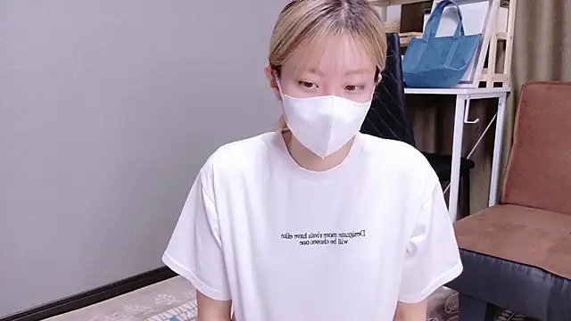 Nana  ch online show from 7, 10, 2025