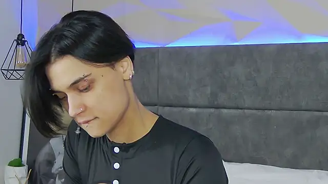 VioletAsh online show from 14, 10, 2025