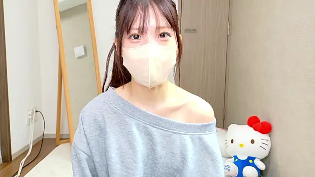 Snapshot of riri__nyan_o0 chatting on 16, 2, 2026 riri nyan o0 online show from 16, 2, 2026