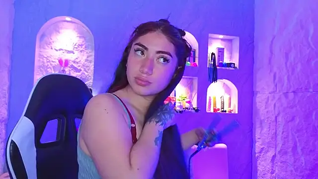 Sophia tf online show from 31, 3, 2026