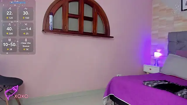 Snapshot of Cielo_bm chatting on 14, 10, 2025 Cielo bm online show from 14, 10, 2025