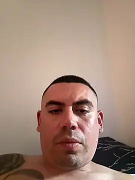 Snapshot of davidxxx099 chatting on 5, 8, 2026 davidxxx099 online show from 5, 8, 2026