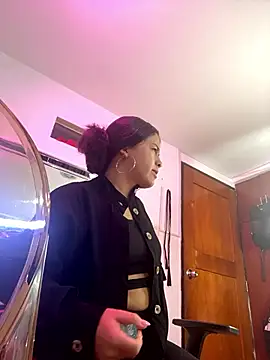 EmilyHarperr online show from 22, 10, 2025