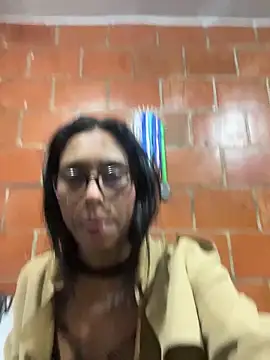 Emma  cumlovee online show from 10, 10, 2025