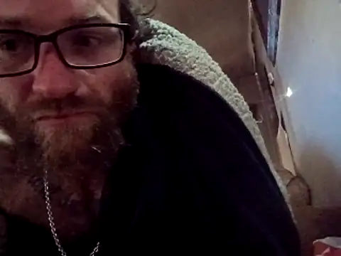 Snapshot of bearded_cross chatting on 14, 2, 2026 bearded cross online show from 14, 2, 2026