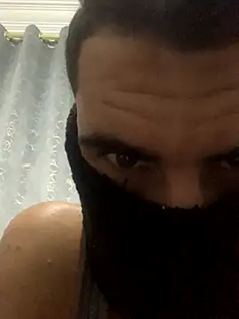 Snapshot of 3Omar45 chatting on 11, 11, 2025 3Omar45 online show from 11, 11, 2025