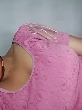 Snapshot of Hut_rotu_cute chatting on 18, 10, 2025 Hut rotu cute online show from 18, 10, 2025