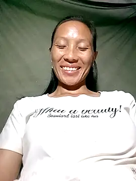 Lisa pusy online show from 12, 10, 2025