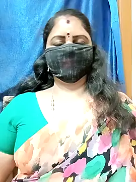 Snapshot of sushma26 chatting on 18, 4, 2026 sushma26 online show from 18, 4, 2026