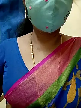 Snapshot of sushma26 chatting on 2, 7, 2026 sushma26 online show from 2, 7, 2026