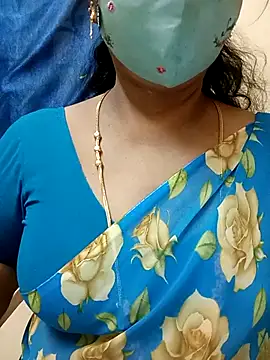 Snapshot of sushma26 chatting on 7, 7, 2026 sushma26 online show from 7, 7, 2026