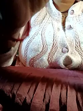 CUTGIRL76 online show from 11, 1, 2026