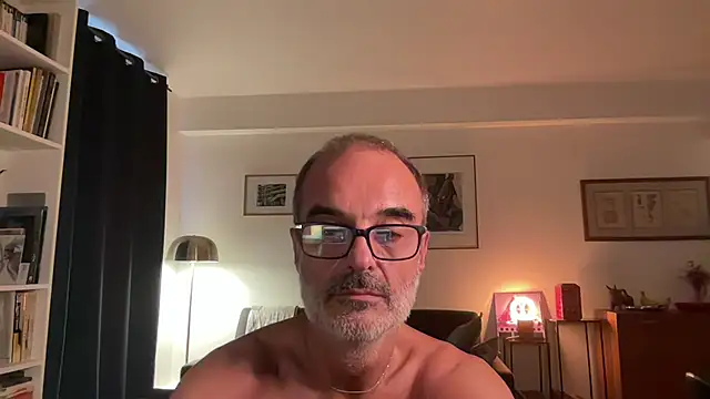Snapshot of Milkywaymen chatting on 16, 7, 2026 Milkywaymen online show from 16, 7, 2026