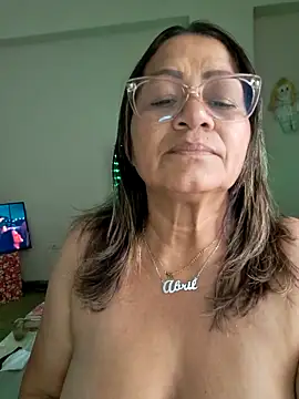 Snapshot of Vickysweeeettt chatting on 22, 6, 2026 Vickysweeeettt online show from 22, 6, 2026