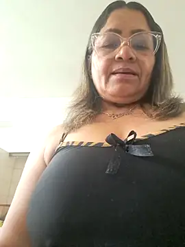 Snapshot of Vickysweeeettt chatting on 29, 6, 2026 Vickysweeeettt online show from 29, 6, 2026