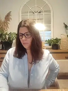 Aambre95Esexy online show from 17, 10, 2025