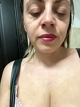 ladywithbigass online show from 12, 3, 2025