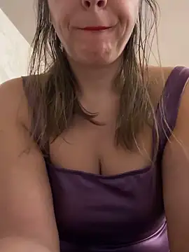 ladywithbigass online show from 6, 10, 2025