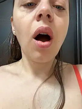 Snapshot of ladywithbigass chatting on 14, 3, 2026 ladywithbigass online show from 14, 3, 2026