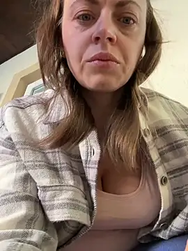 Snapshot of ladywithbigass chatting on 6, 4, 2026 ladywithbigass online show from 6, 4, 2026