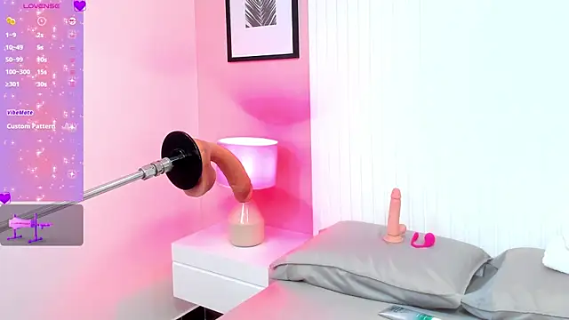 lauren stone  online show from 25, 11, 2025