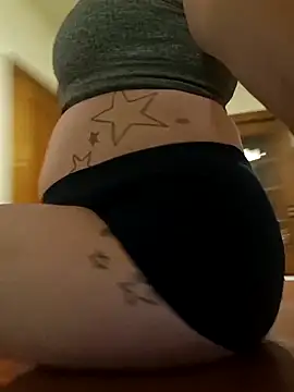 DeziBaby1087 online show from 6, 4, 2026