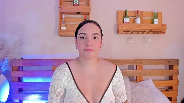  miss mia online show from 5, 12, 2025