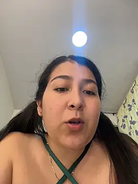 evelyn 1702 online show from 5, 5, 2026