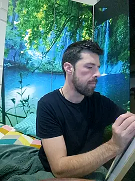 Snapshot of welcome-to-the-jungle chatting on 7, 11, 2025 welcome-to-the-jungle online show from 7, 11, 2025