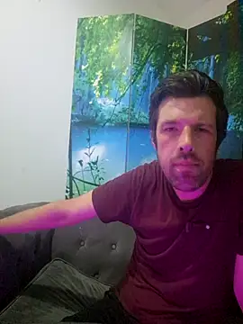 Snapshot of welcome-to-the-jungle chatting on 3, 8, 2026 welcome-to-the-jungle online show from 3, 8, 2026