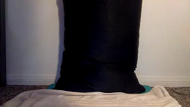 Snapshot of Zluxx chatting on 13, 6, 2026 Zluxx online show from 13, 6, 2026