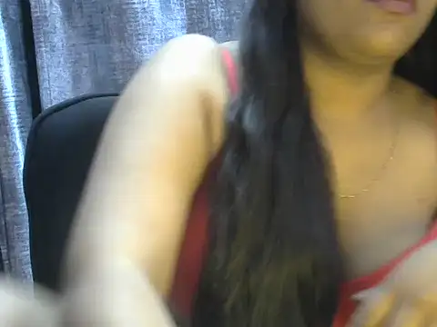 Queenxxx98 online show from 16, 12, 2025