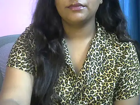Queenxxx98 online show from 2, 5, 2026
