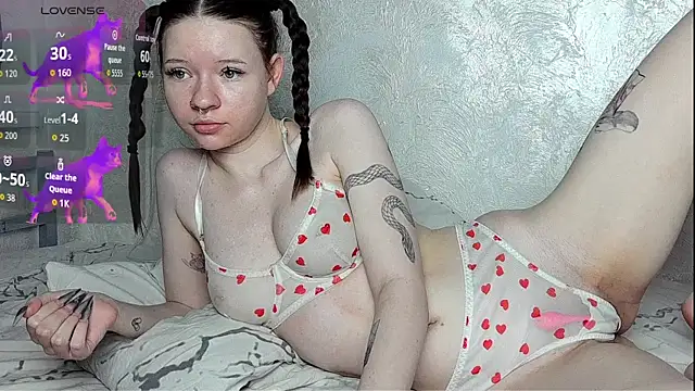 inSideMila01 online show from 28, 10, 2025