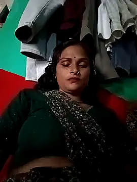 Snapshot of Sapna9685 chatting on 4, 10, 2025 Sapna9685 online show from 4, 10, 2025