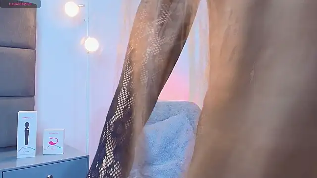 Slenna Moon online show from 2, 4, 2026