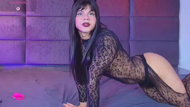Snapshot of Slenna_Moon chatting on 12, 5, 2026 Slenna Moon online show from 12, 5, 2026