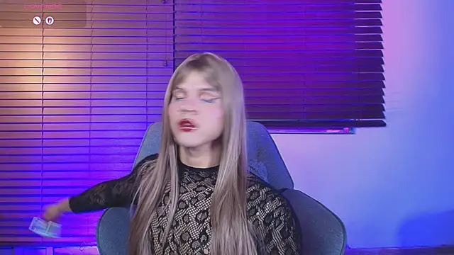 Snapshot of Slenna_Moon chatting on 30, 5, 2026 Slenna Moon online show from 30, 5, 2026