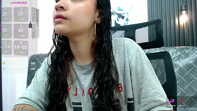 Snapshot of KENDALL_ART chatting on 25, 5, 2026 KENDALL ART online show from 25, 5, 2026