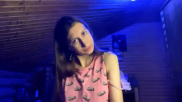 Snapshot of Shyselly chatting on 14, 9, 2025 Shyselly online show from 14, 9, 2025
