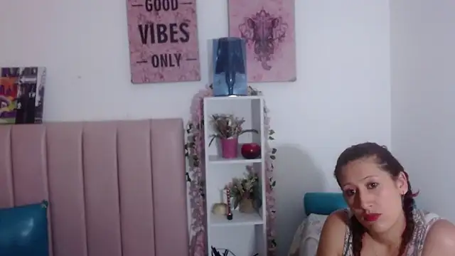 Snapshot of Chloe_Wiild chatting on 18, 9, 2025 Chloe Wiild online show from 18, 9, 2025